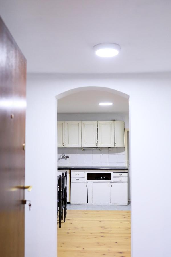 Green Apartments Kursumlija Екстер'єр фото