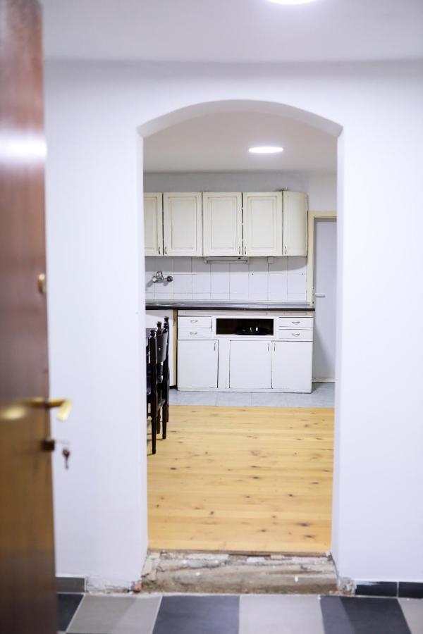 Green Apartments Kursumlija Екстер'єр фото